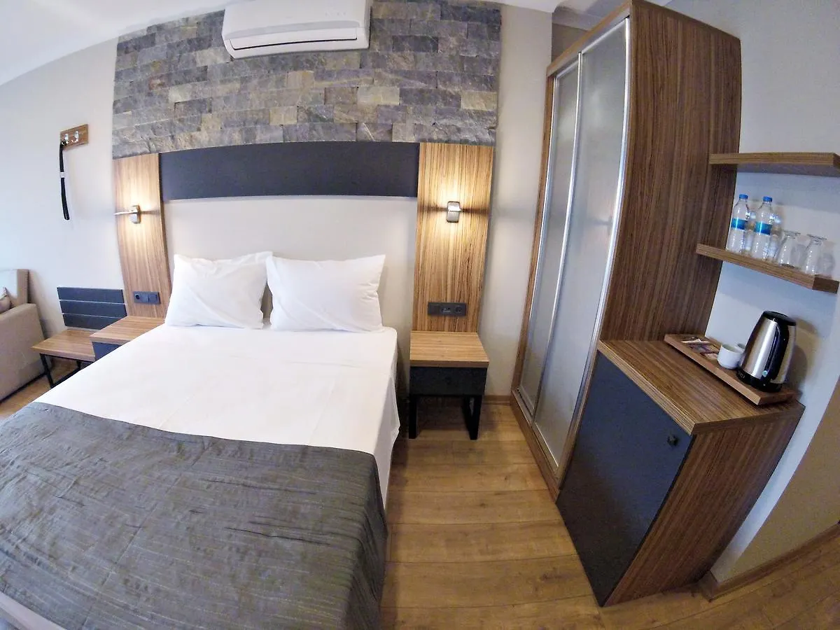 Akkan Plus Hotel Bodrum 2*,